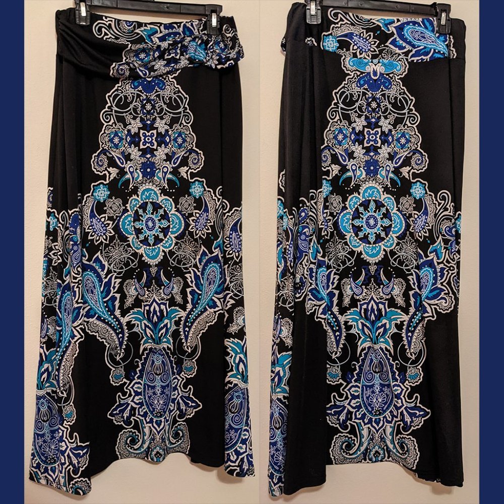 Long Flowing Blue Patterned Dress